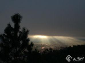 云翳图片,云翳映照下的诗意天空